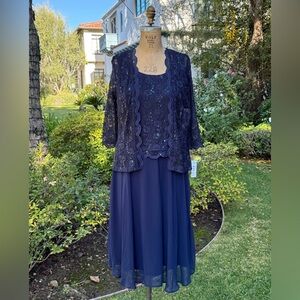 NWT R&M Richards lace dress and jacket set - size 6